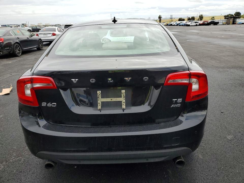 48317816 :رقم المزاد ، YV1612FH6D2205102 vin ، 2013 Volvo S60 مزاد بيع