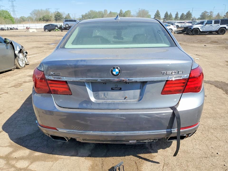 2013 Bmw 750 მანქანა იყიდება აუქციონზე, vin: WBAYF8C53DD140398, აუქციონის ნომერი: 50660726