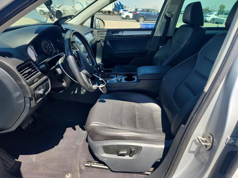 50979366 :رقم المزاد ، WVGEF9BP2DD006833 vin ، 2013 Volkswagen Touareg مزاد بيع