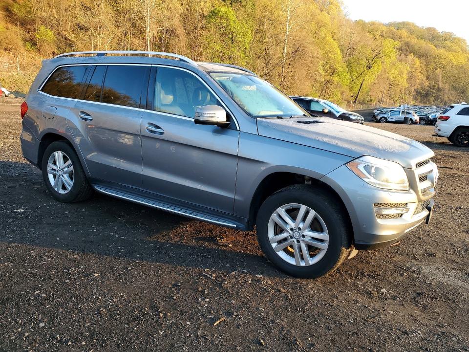 Продажа на аукционе авто 2015 Mercedes-benz Gl, vin: 4JGDF6EEXFA593727, номер лота: 50511576