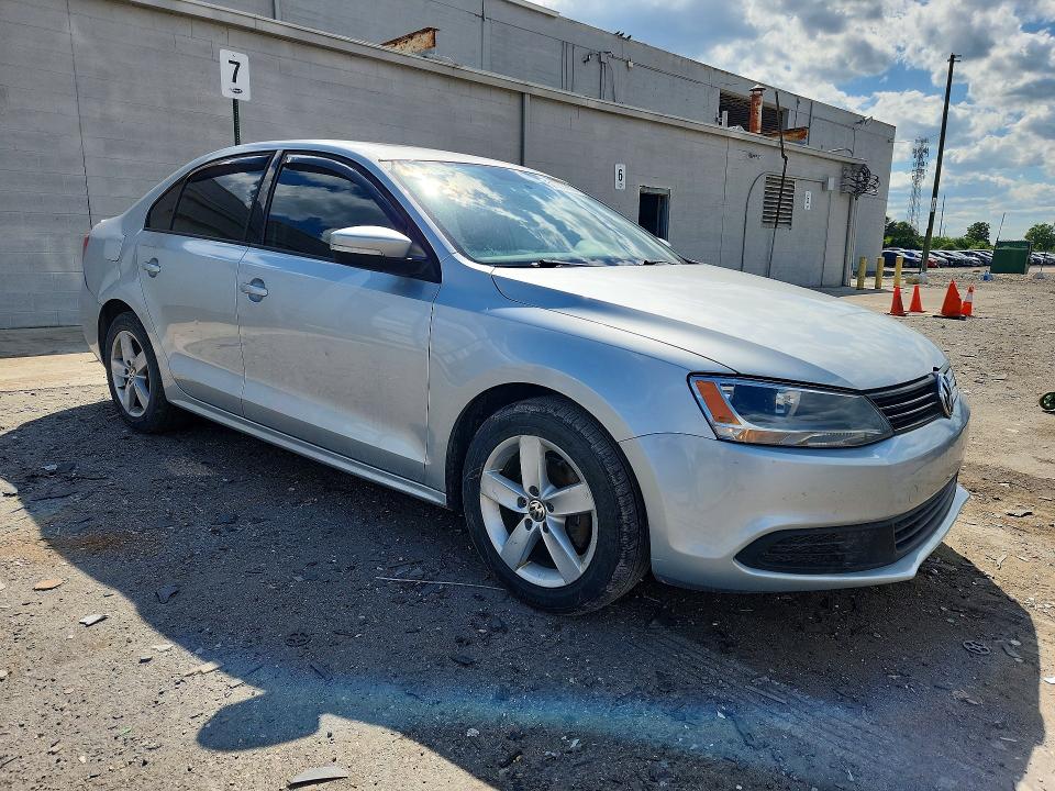 51907966 :رقم المزاد ، 3VW3L7AJ1CM313139 vin ، 2012 Volkswagen Jetta مزاد بيع