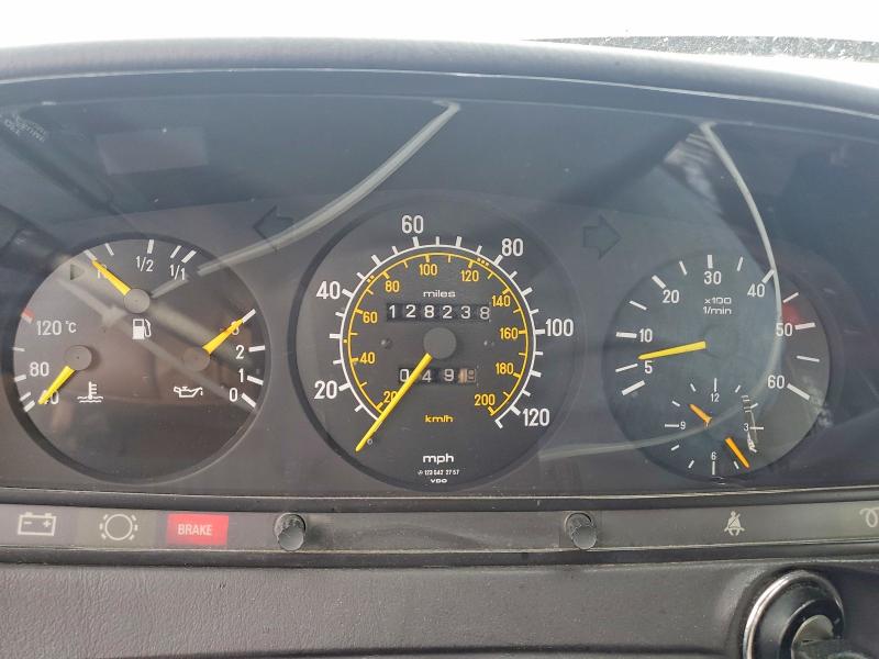 50647576 :رقم المزاد ، WDBAB33C2FA192156 vin ، 1985 Mercedes-benz 300 مزاد بيع