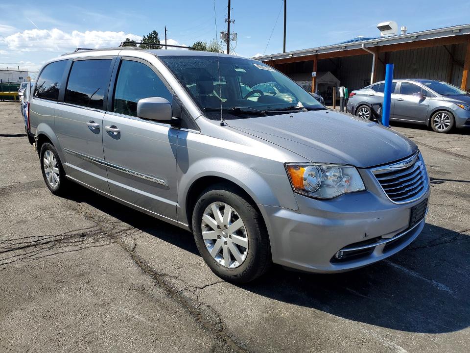 48630536 :رقم المزاد ، 2C4RC1BGXFR544518 vin ، 2015 Chrysler Town & Country مزاد بيع