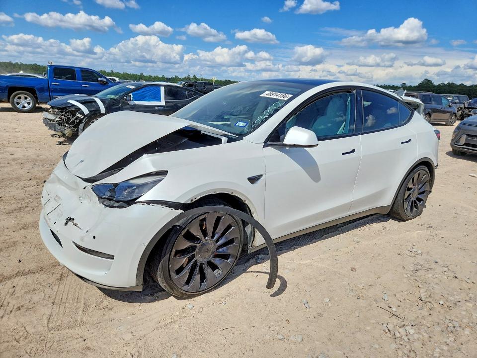 48914186 :رقم المزاد ، 7SAYGDEF0NF543749 vin ، 2022 Tesla Model Y مزاد بيع