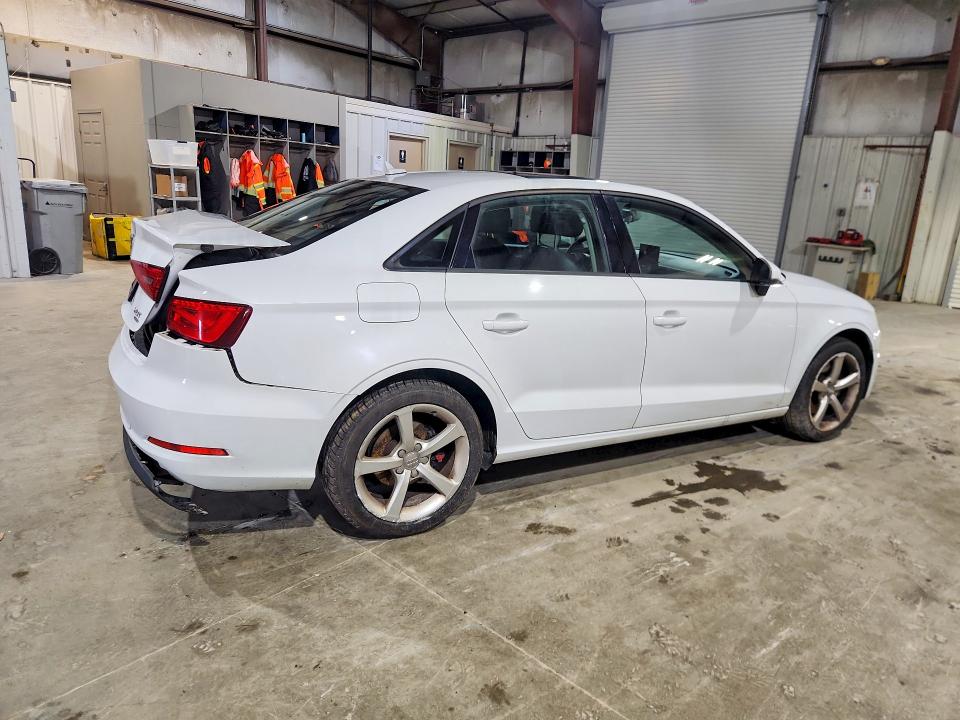 49984266 :رقم المزاد ، WAUBFGFF3F1006497 vin ، 2015 Audi A3 مزاد بيع