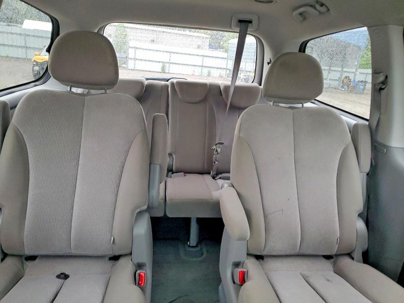 2012 Kia Sedona მანქანა იყიდება აუქციონზე, vin: KNDMG4C71C6422826, აუქციონის ნომერი: 51717456