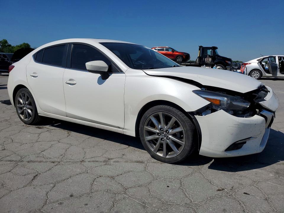50322756 :رقم المزاد ، 3MZBN1W33JM264925 vin ، 2018 Mazda 3 مزاد بيع