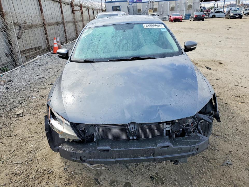 48565946 :رقم المزاد ، 3VWD17AJ6EM359515 vin ، 2014 Volkswagen Jetta مزاد بيع