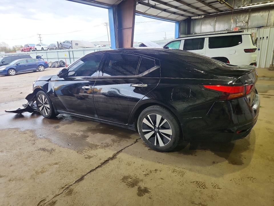 49283676 :رقم المزاد ، 1N4BL4EW8MN373144 vin ، 2021 Nissan Altima مزاد بيع