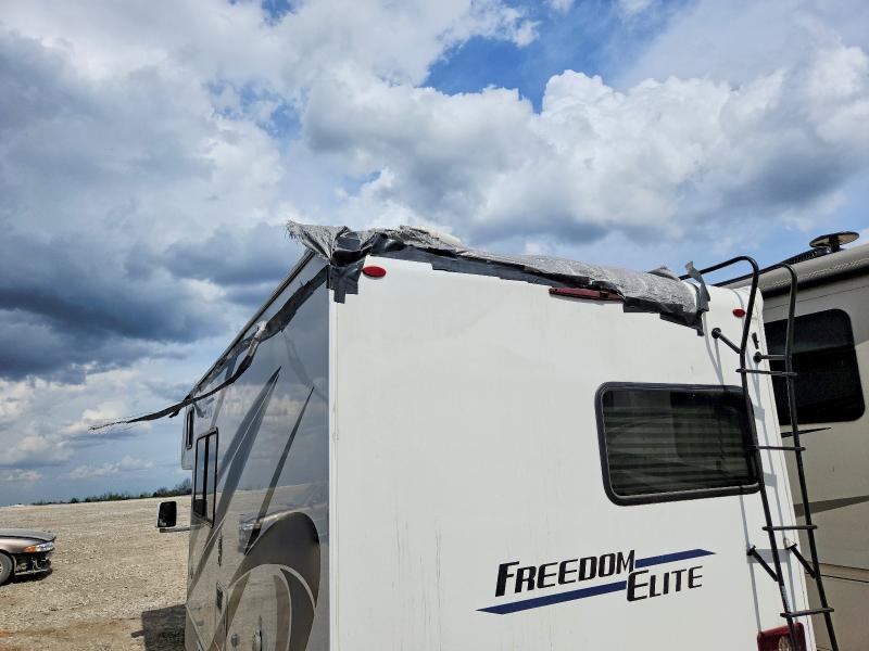 47015136 :رقم المزاد ، 1FDWE3FN6MDC24433 vin ، 2021 Ford Econoline مزاد بيع