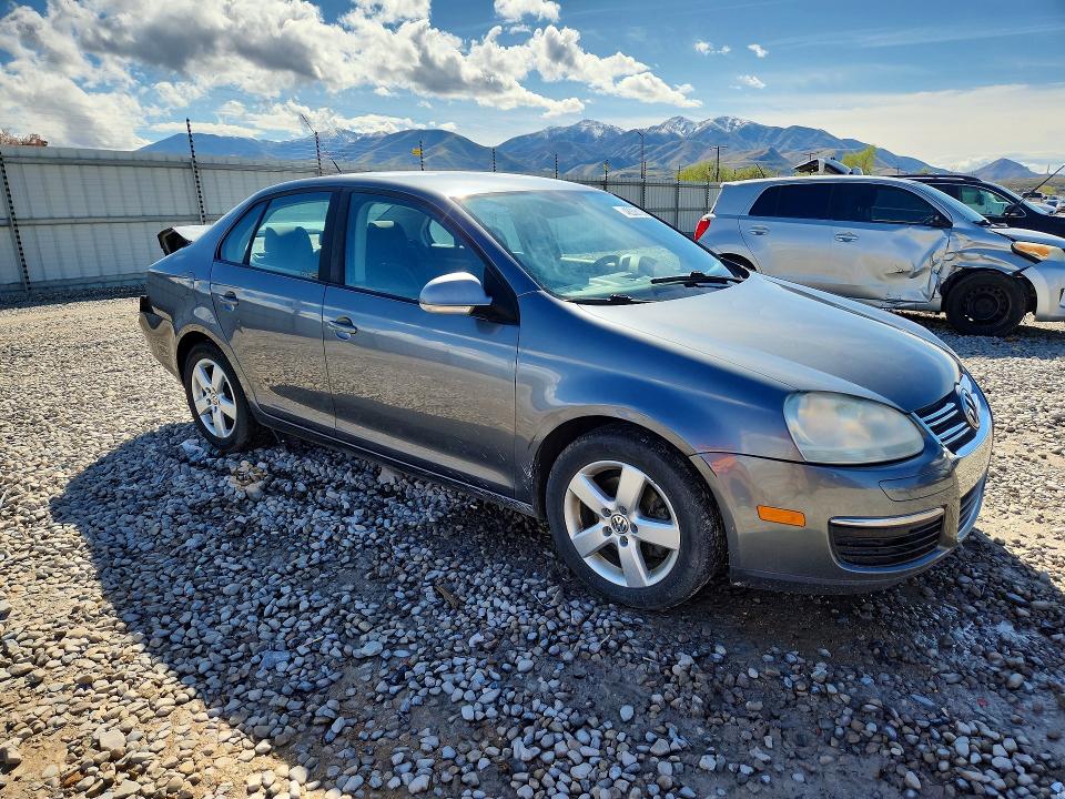 48338126 :رقم المزاد ، 3VWJM71K68M162092 vin ، 2008 Volkswagen Jetta مزاد بيع