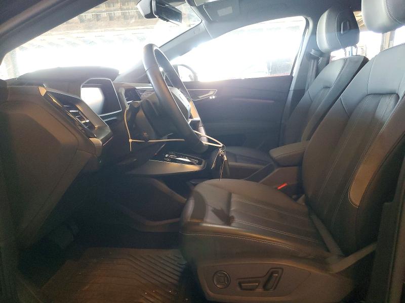 2024 Audi Q4 E-tron მანქანა იყიდება აუქციონზე, vin: WA1LUBFZ7RP044398, აუქციონის ნომერი: 48825656