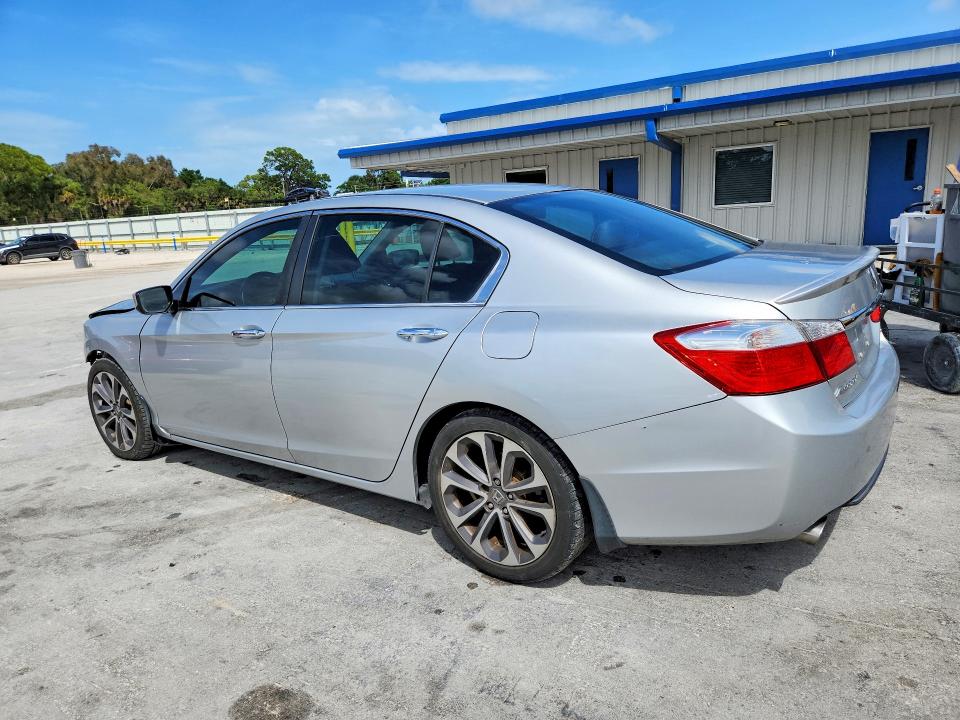 Продажа на аукционе авто 2015 Honda Accord, vin: 1HGCR2F59FA000357, номер лота: 48492416