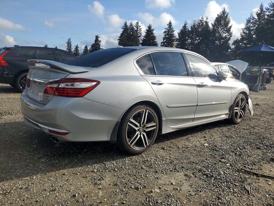 Продажа на аукционе авто 2017 Honda Accord, vin: 1HGCR3F95HA007222, номер лота: 50428396