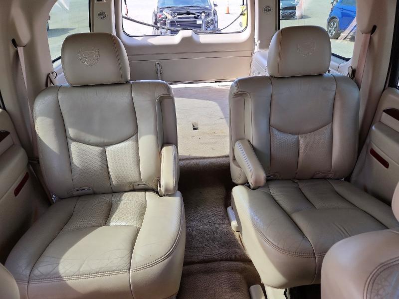 Auction sale of the 2004 Cadillac Escalade, vin: 3GYFK66N54G232437, lot number: 48852186