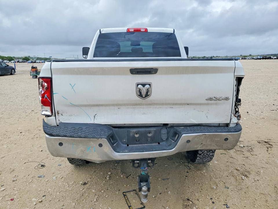 77341035 :رقم المزاد ، 3C6UR5CL0GG148057 vin ، 2016 Ram 2500 مزاد بيع