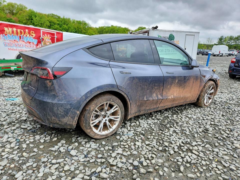 51712756 :رقم المزاد ، 7SAYGDEE7PF854573 vin ، 2023 Tesla Model Y مزاد بيع
