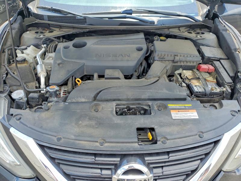 2017 Nissan Altima მანქანა იყიდება აუქციონზე, vin: 1N4AL3AP3HC273331, აუქციონის ნომერი: 51276526