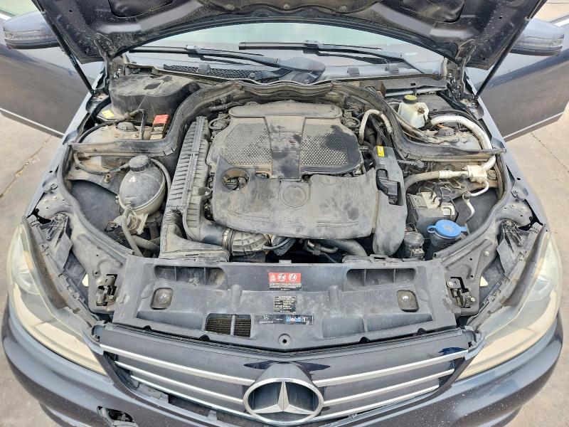 2014 Mercedes Benz C მანქანა იყიდება აუქციონზე, vin: WDDGF8AB6EG235373, აუქციონის ნომერი: 51650886