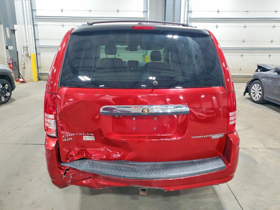 46515116 :رقم المزاد ، 2A4RR5DX6AR153551 vin ، 2010 Chrysler Town & Country مزاد بيع