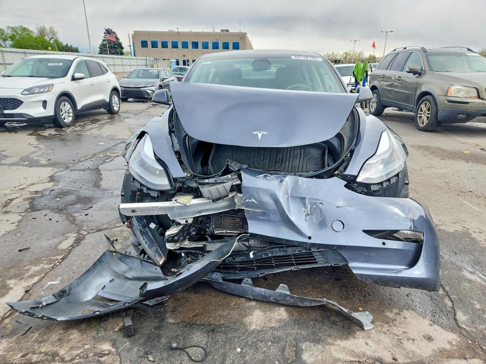 49748196 :رقم المزاد ، 5YJ3E1EBXNF290139 vin ، 2022 Tesla Model 3 مزاد بيع