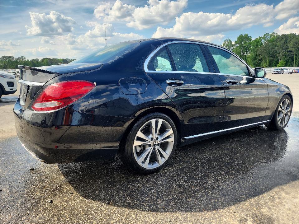 50322506 :رقم المزاد ، 55SWF4JB3JU250589 vin ، 2018 Mercedes-benz C مزاد بيع