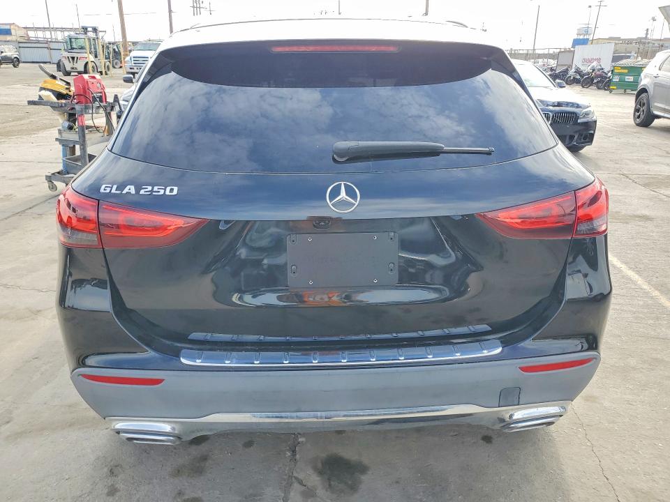 48782296 :رقم المزاد ، W1N4N4GB8MJ200568 vin ، 2021 Mercedes-benz Gla مزاد بيع
