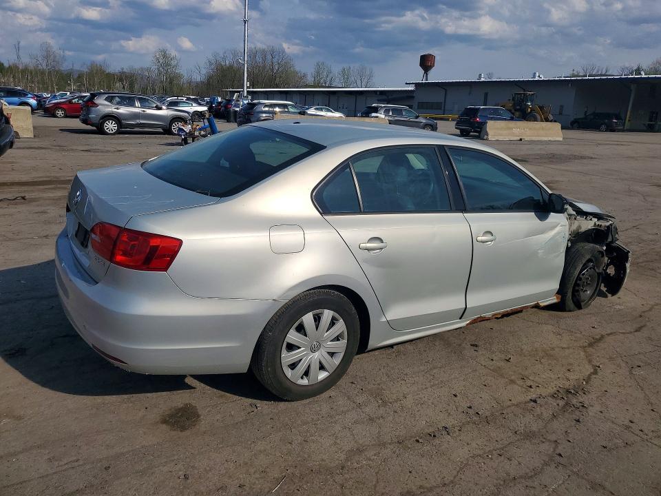 2011 Volkswagen Jetta მანქანა იყიდება აუქციონზე, vin: 3VWDZ7AJXBM051820, აუქციონის ნომერი: 50326036
