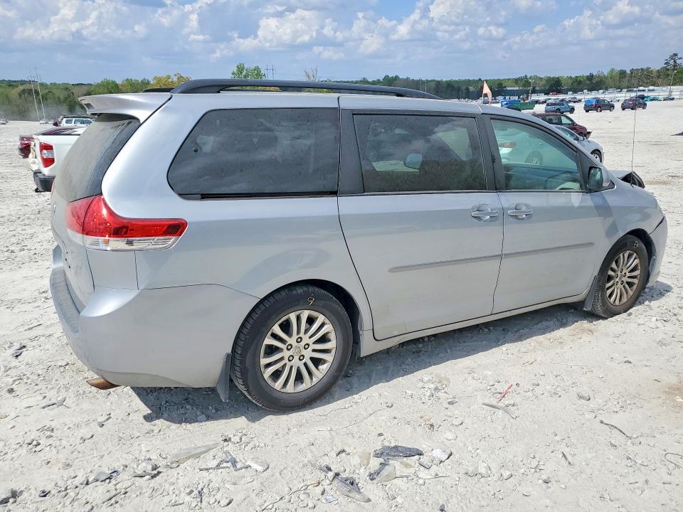 2014 Toyota Sienna მანქანა იყიდება აუქციონზე, vin: 5TDYK3DC8ES520115, აუქციონის ნომერი: 48163116
