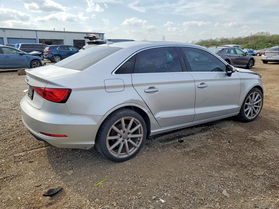 Продажа на аукционе авто 2015 Audi A3, vin: WAUACGFF2F1008147, номер лота: 50947836