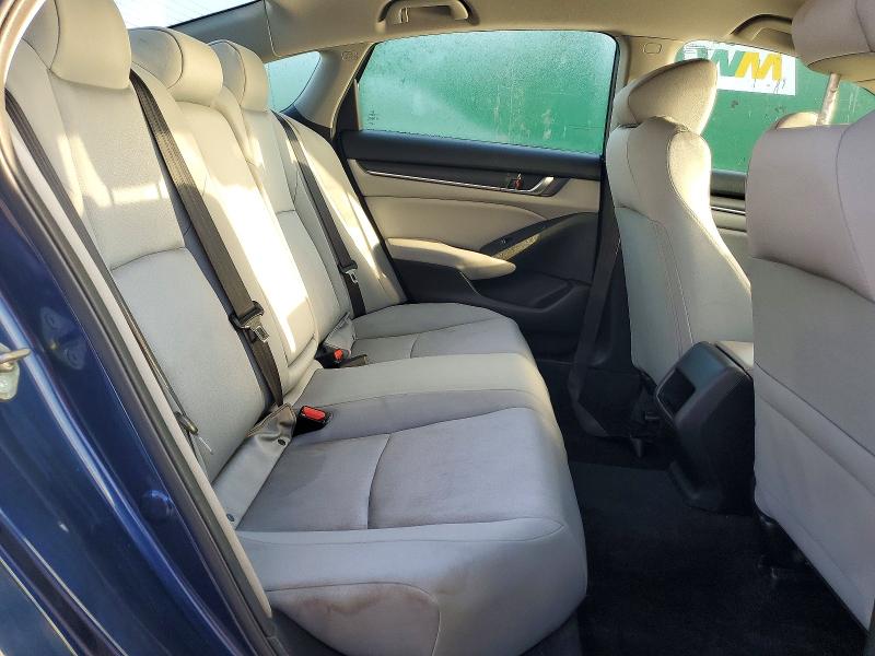 48081316 :رقم المزاد ، 1HGCV1F18JA247526 vin ، 2018 Honda Accord مزاد بيع