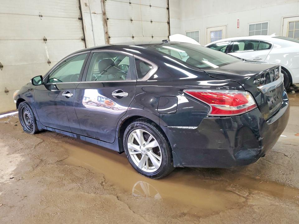 2015 Nissan Altima მანქანა იყიდება აუქციონზე, vin: 1N4AL3AP3FN389808, აუქციონის ნომერი: 46739436