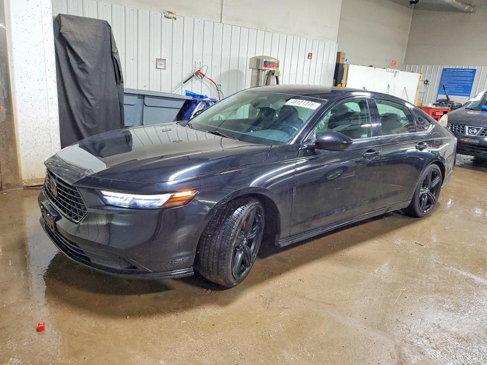 48121276 :رقم المزاد ، 1HGCY2F70RA086599 vin ، 2024 Honda Accord مزاد بيع
