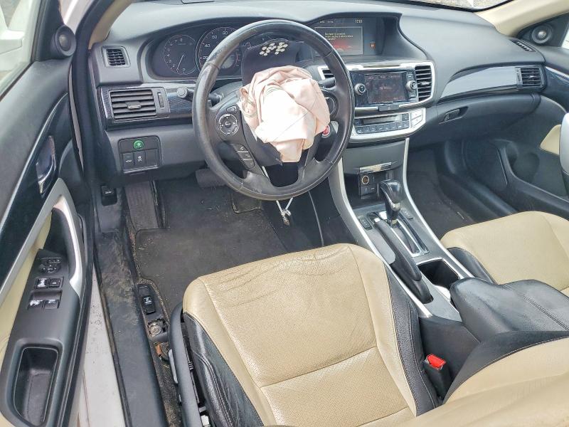 50553826 :رقم المزاد ، 1HGCT1B85DA011915 vin ، 2013 Honda Accord مزاد بيع