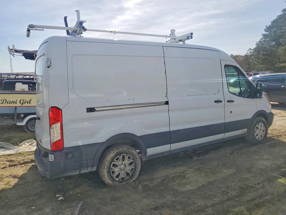 2015 Ford Transit მანქანა იყიდება აუქციონზე, vin: 1FTNR2CV4FKA60956, აუქციონის ნომერი: 49518726