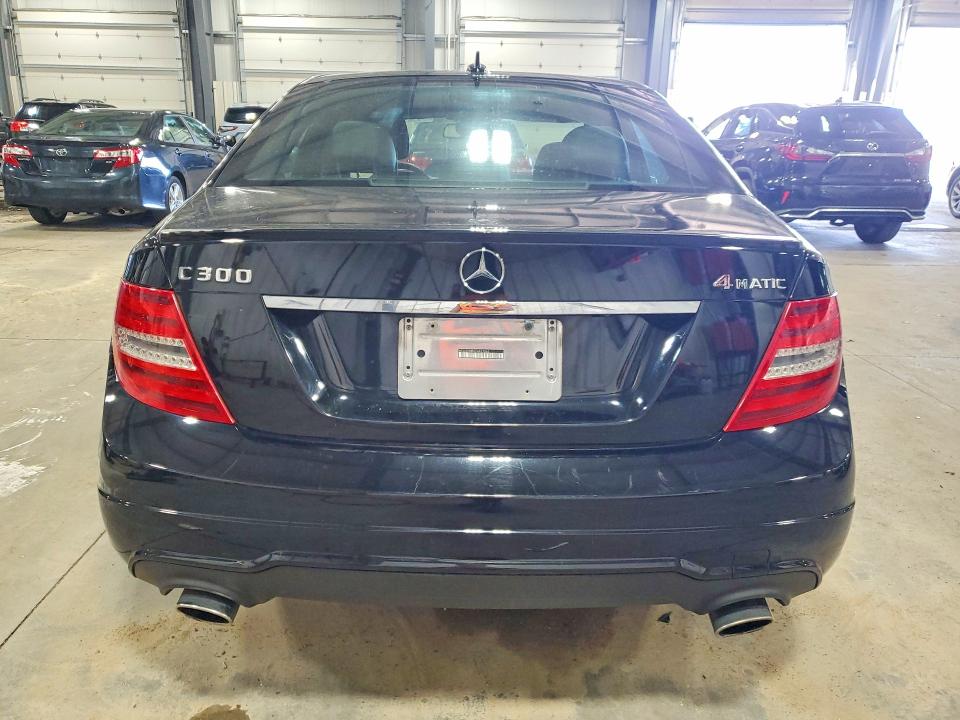 Продажа на аукционе авто 2012 Mercedes-benz C, vin: WDDGF8BB5CA613665, номер лота: 48916466