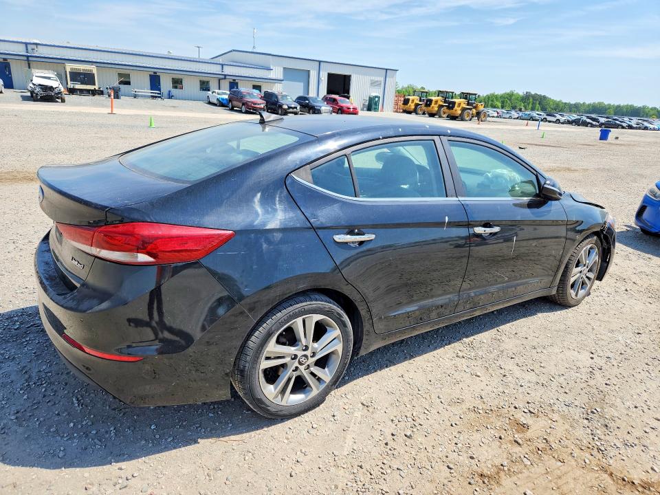 49061216 :رقم المزاد ، KMHD84LF7HU116099 vin ، 2017 Hyundai Elantra مزاد بيع