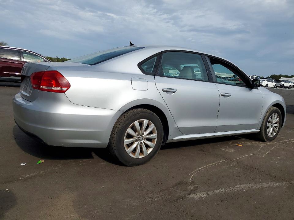2013 Volkswagen Passat მანქანა იყიდება აუქციონზე, vin: 1VWAH7A37DC008774, აუქციონის ნომერი: 51625456