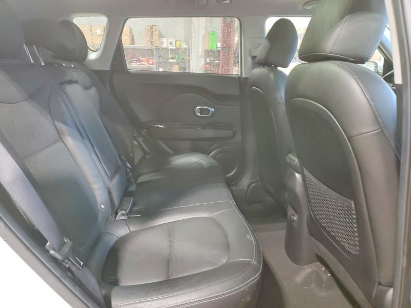 48661516 :رقم المزاد ، KNDJP3A55J7550198 vin ، 2018 Kia Soul مزاد بيع
