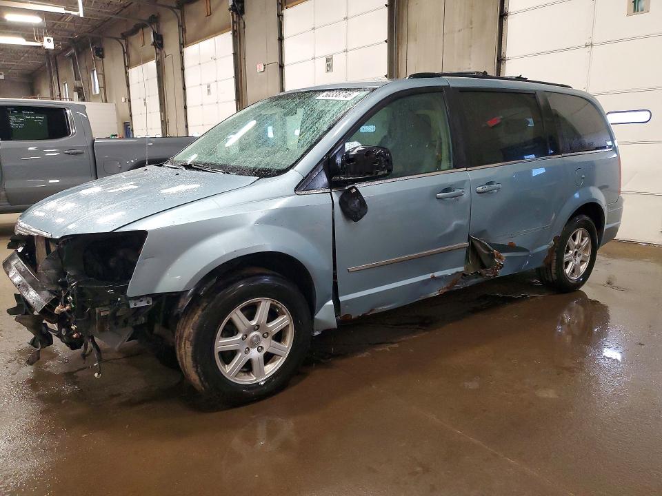 50338746 :رقم المزاد ، 2A4RR5D17AR302755 vin ، 2010 Chrysler Town & Country مزاد بيع