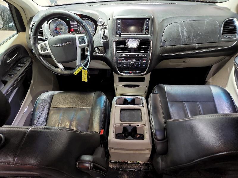 2015 Chrysler Town & Country მანქანა იყიდება აუქციონზე, vin: 2C4RC1BG2FR618014, აუქციონის ნომერი: 48577276