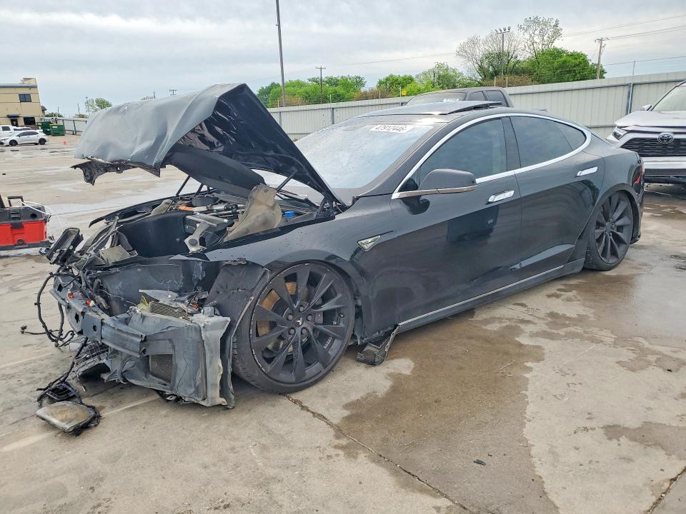 47912446 :رقم المزاد ، 5YJSA1CP3DFP11770 vin ، 2013 Tesla Model S مزاد بيع