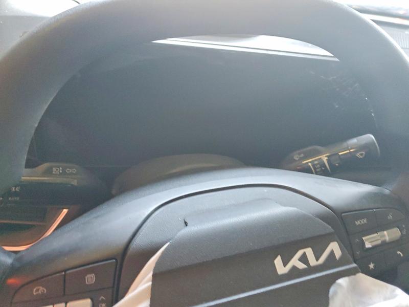 2025 Kia K4 მანქანა იყიდება აუქციონზე, vin: 3KPFT4DEXSE015565, აუქციონის ნომერი: 50063886