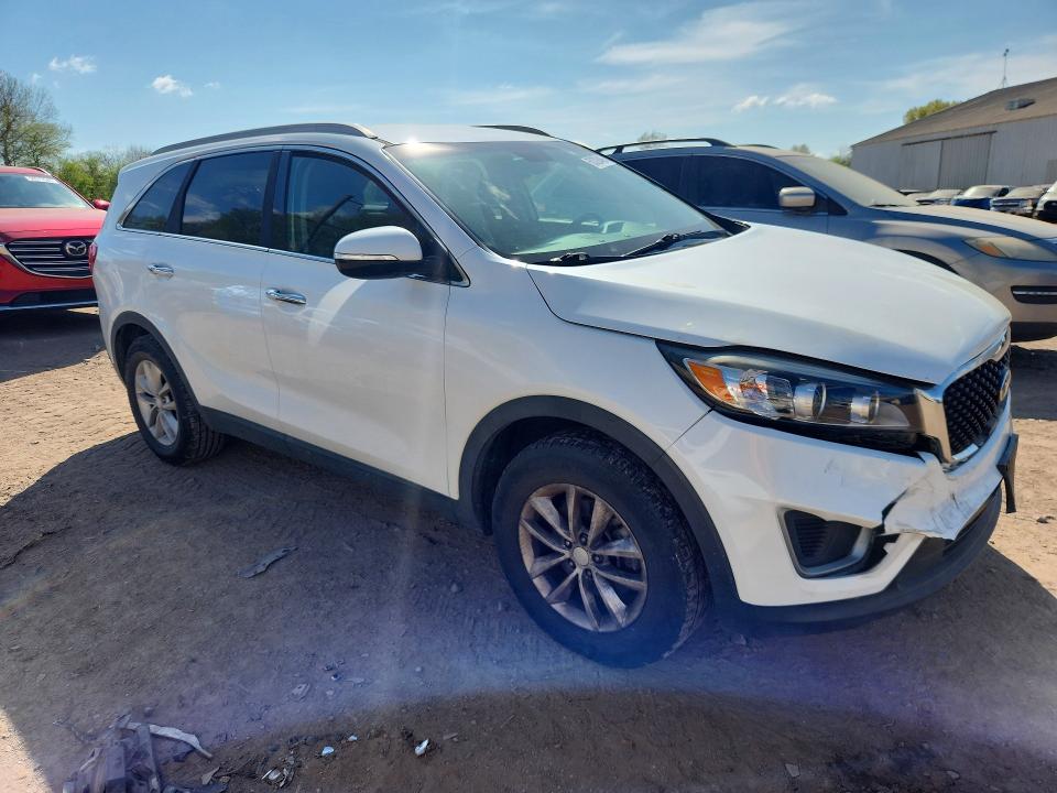 2016 Kia Sorento მანქანა იყიდება აუქციონზე, vin: 5XYPG4A37GG143817, აუქციონის ნომერი: 50329486