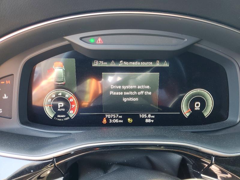 48613116 :رقم المزاد ، WA1EVAF1XMD032847 vin ، 2021 Audi Q8 مزاد بيع