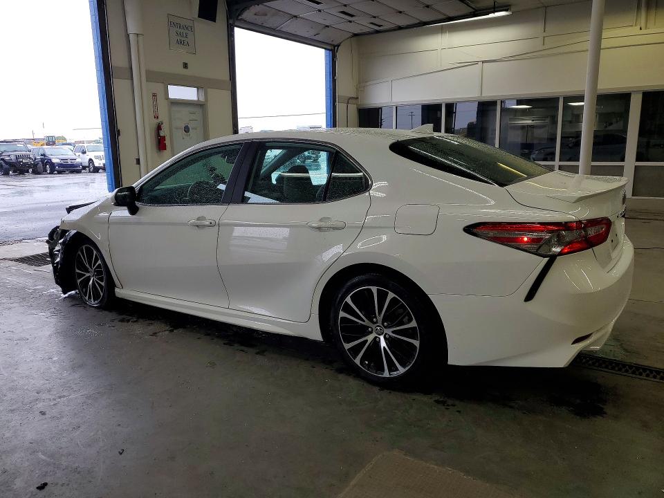 50368706 :رقم المزاد ، 4T1B11HK4KU262578 vin ، 2019 Toyota Camry مزاد بيع