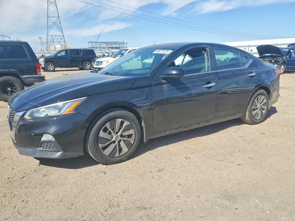 48677576 :رقم المزاد ، 1N4BL4BV1KN322786 vin ، 2019 Nissan Altima مزاد بيع