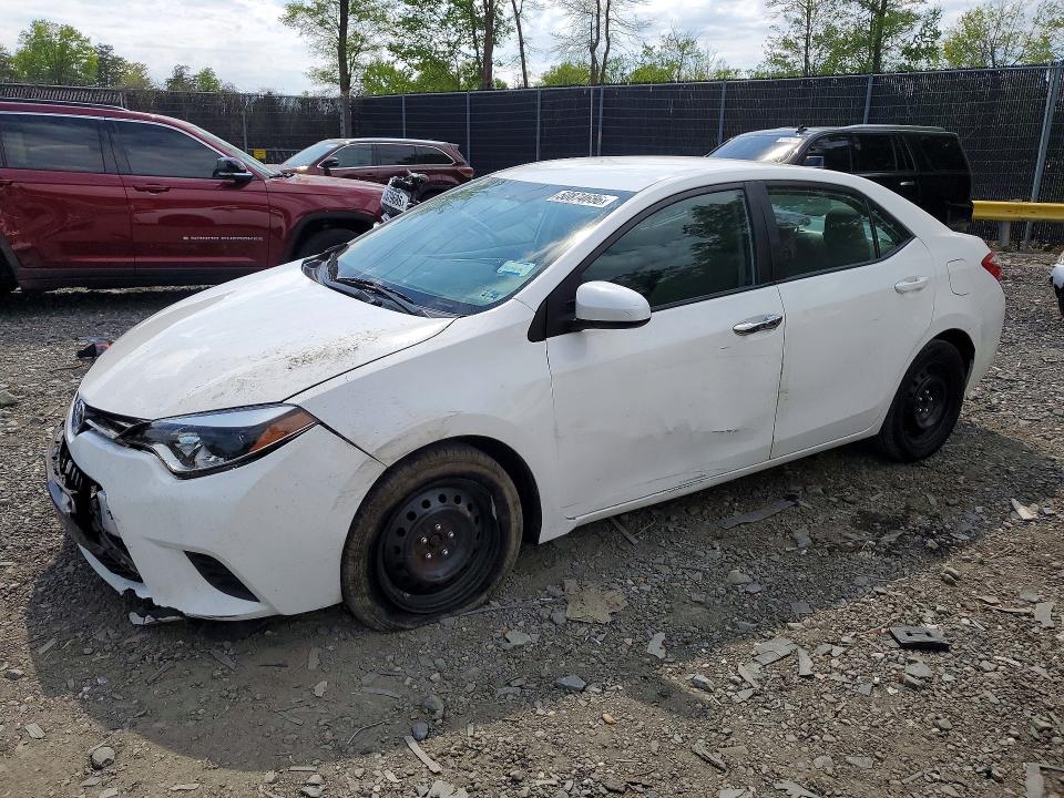 50874656 :رقم المزاد ، 2T1BURHE8FC238811 vin ، 2015 Toyota Corolla مزاد بيع