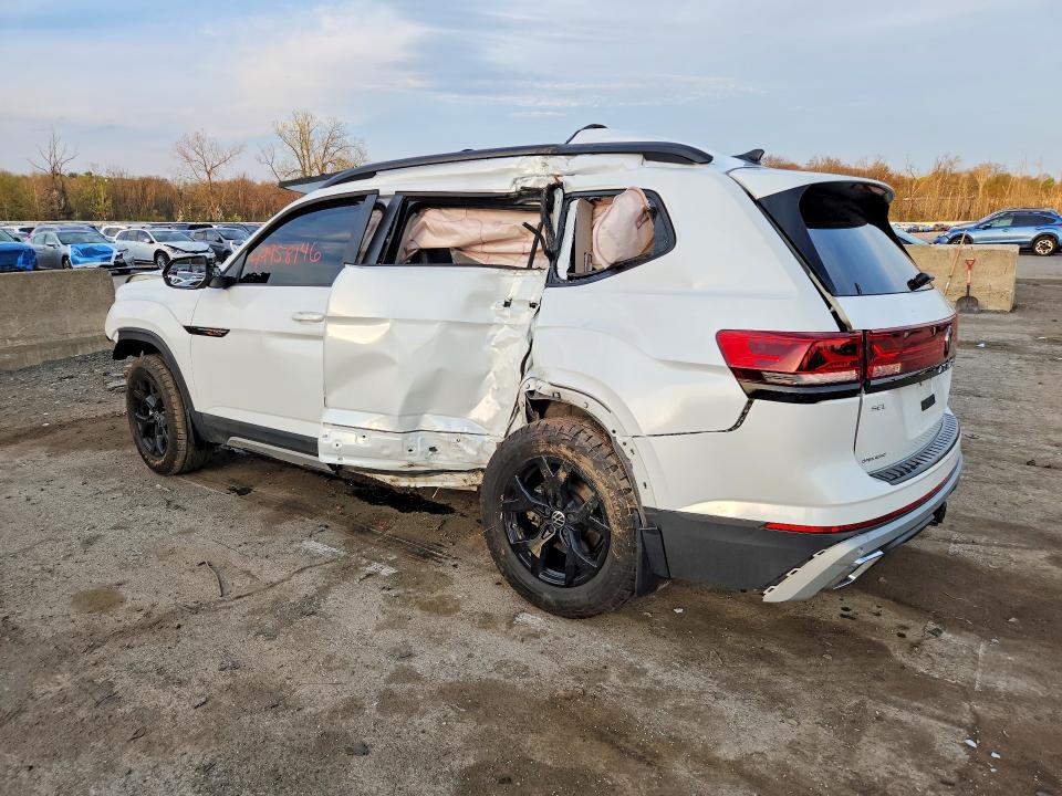 2024 Volkswagen Atlas მანქანა იყიდება აუქციონზე, vin: 1V2GR2CAXRC592537, აუქციონის ნომერი: 49958146