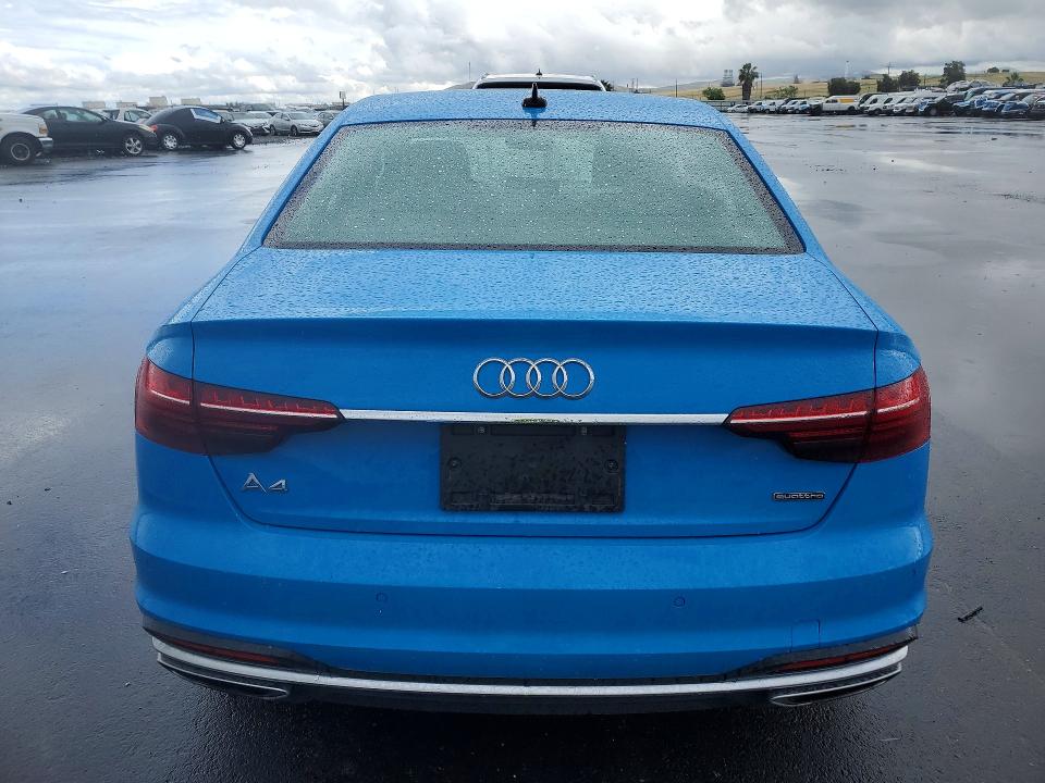 Продаж на аукціоні авто 2022 Audi A4, vin: WAUEAAF45NN014955, номер лоту: 49311716